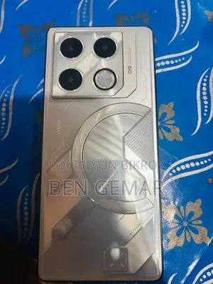 নতুন ইনফিনিক্স জিটি ২০ প্রো ১২ জিবি সাদা