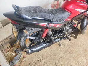 হিরো গ্লামার ২০২২ লাল