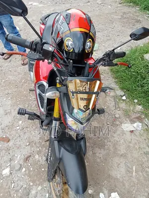 ইয়ামাহা এফজেড ২০২৪ রেড