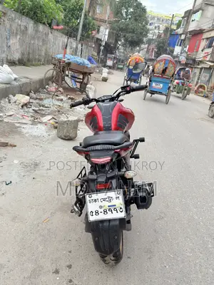 ইয়ামাহা এফজেড ২০২৪ রেড