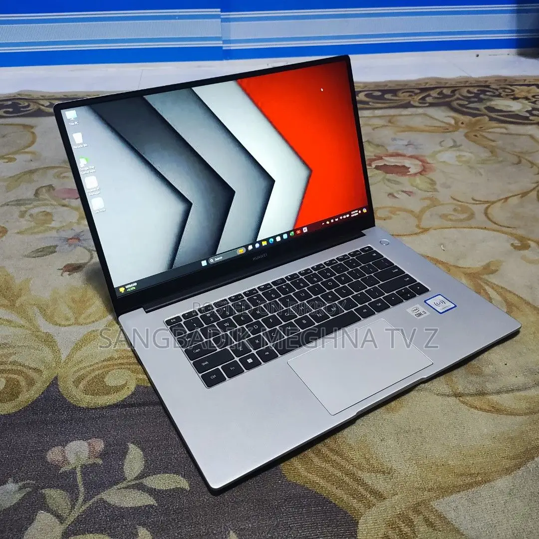 Laptop Huawei 4GB Intel SSD 500GB