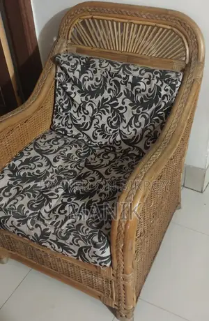 বেতের সোফা