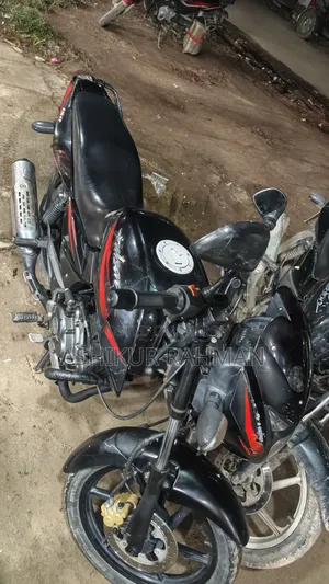 Bajaj Pulsar 150 2016 Black