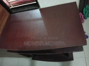 টেবিল বিক্রি হবে