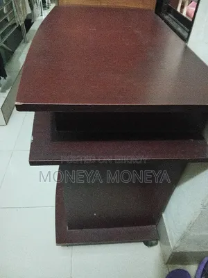 টেবিল বিক্রি হবে