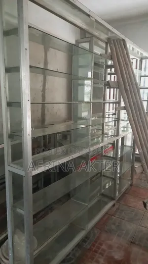 গ্লাস সেল্ফ