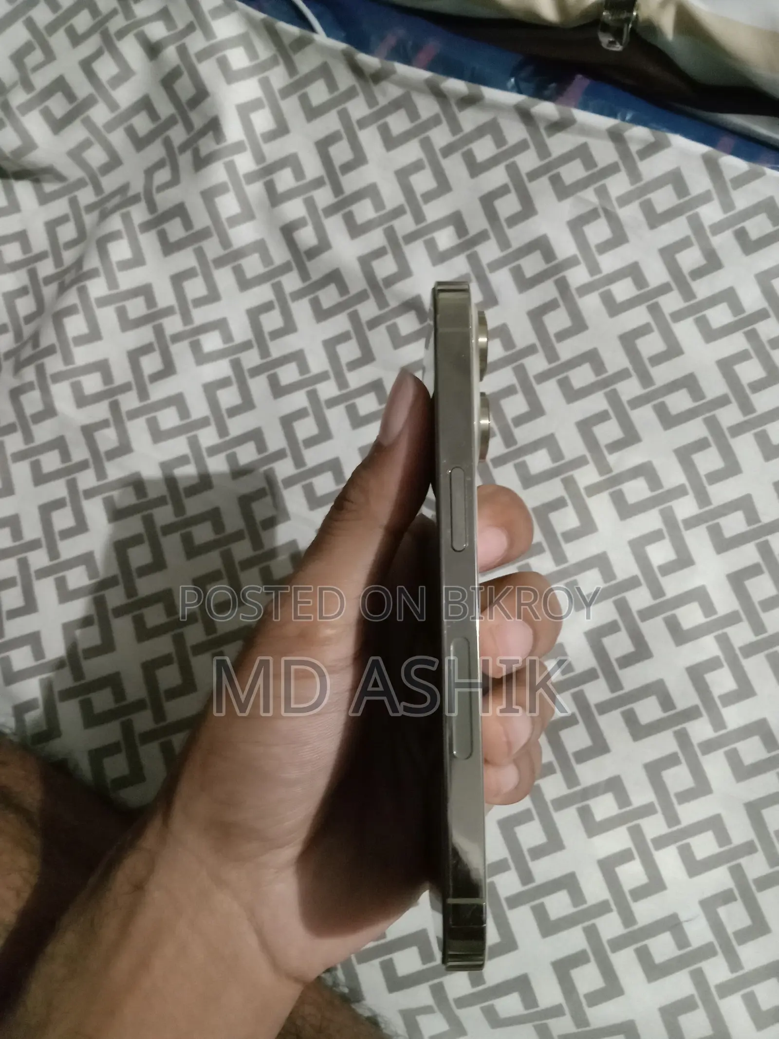 অ্যাপল আইফোন ১৪ প্রো ২৫৬ জিবি গোল্ড
