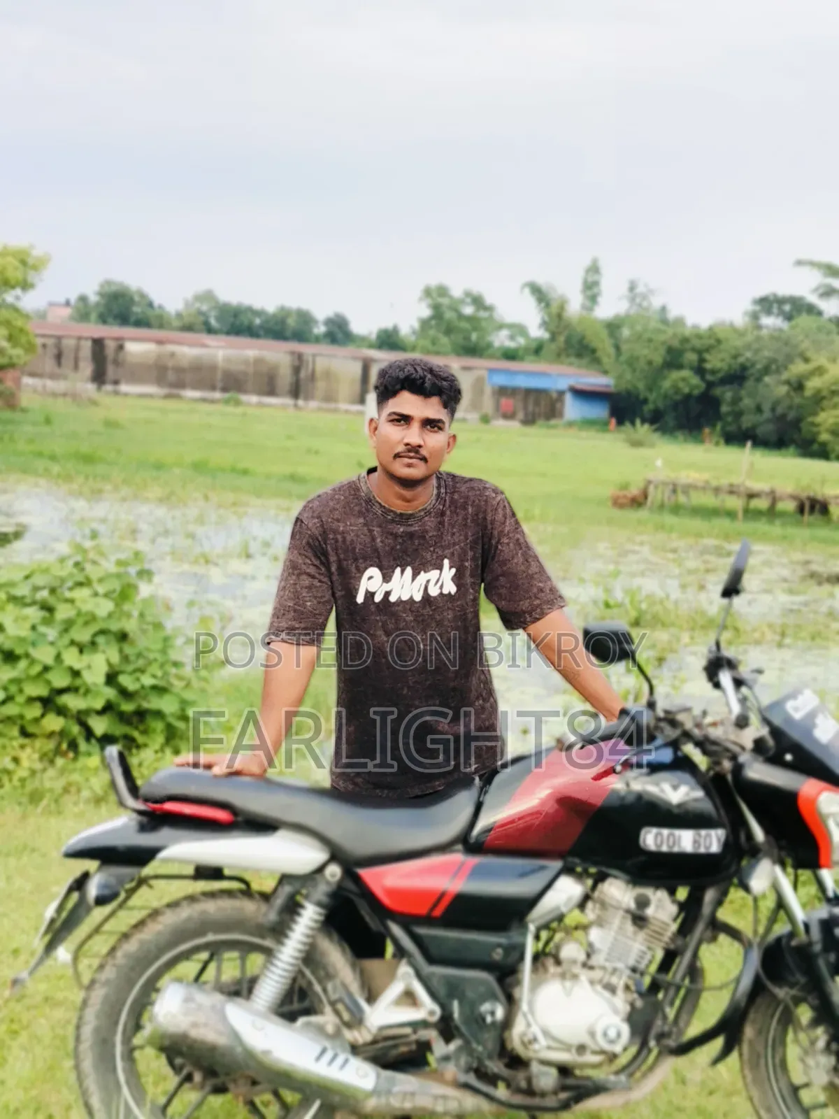 Bajaj v15 2018 Black