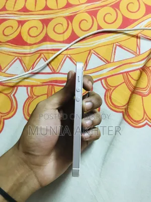 Apple iPhone 5s 32 GB White