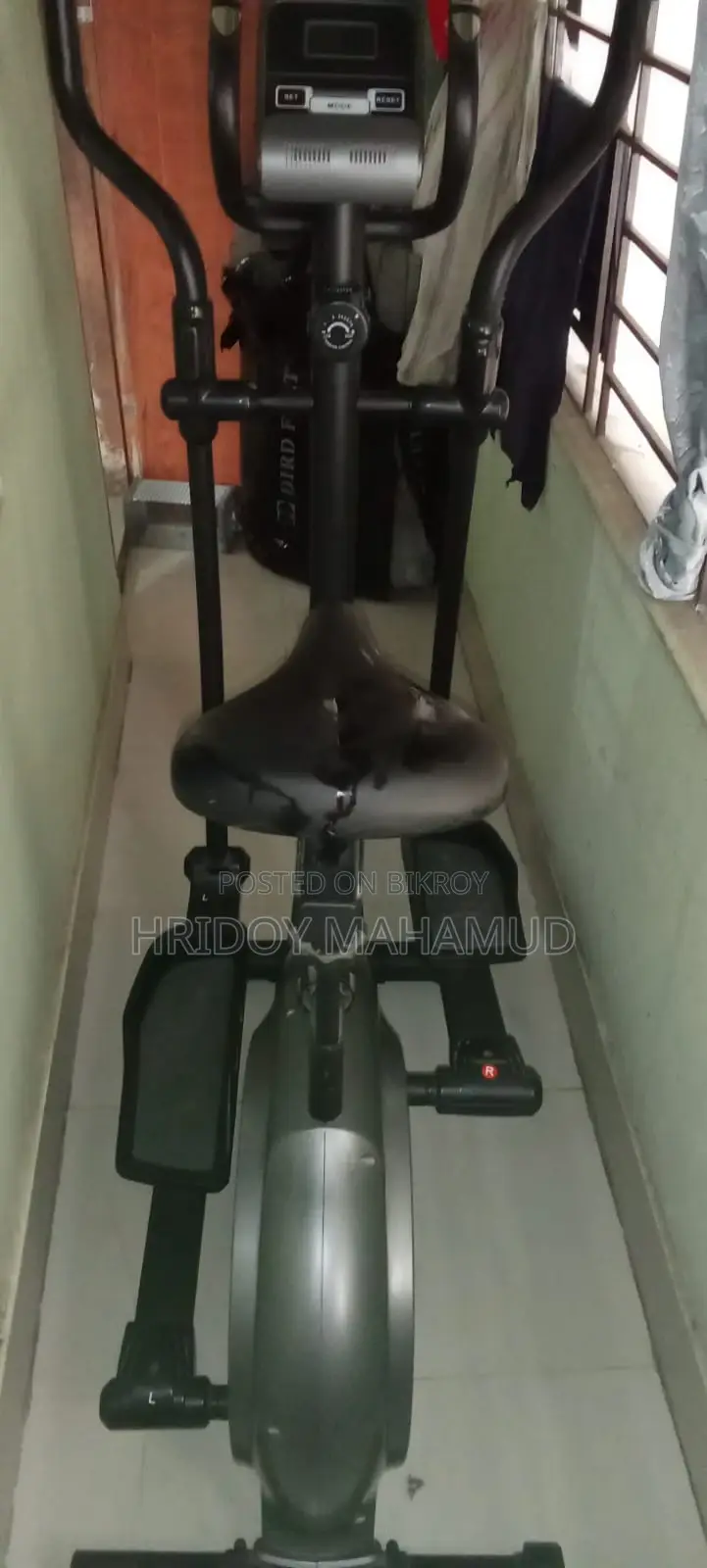 ইলিপ্টিক্যাল ক্রস ট্রেইনার