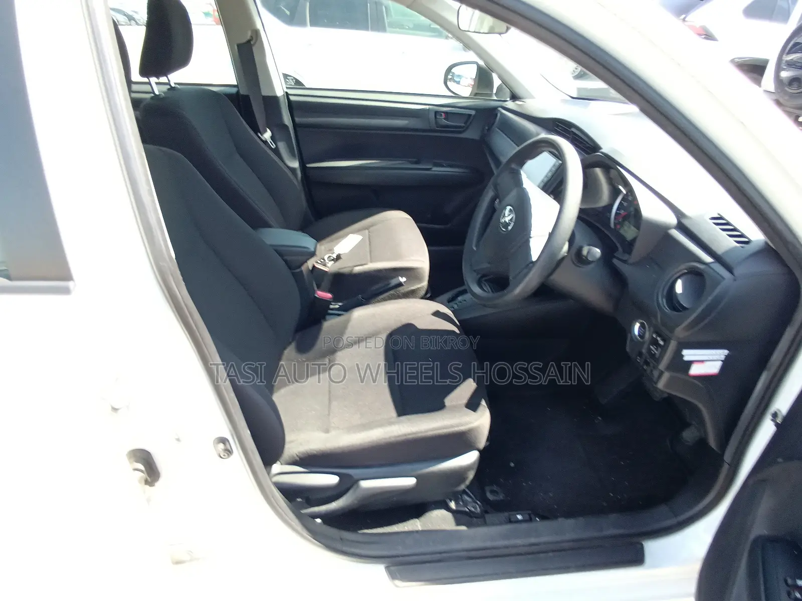 Toyota Axio 2021 White