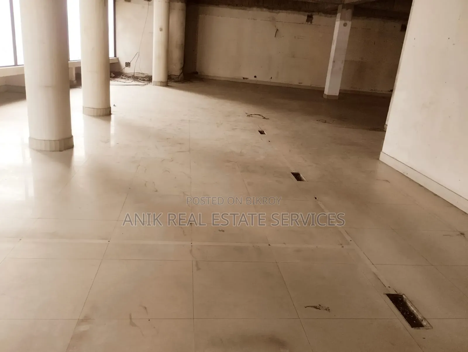 বাণিজ্যিক ৪৫০০ বর্গফুট অফিস স্পেস ভাড়ার জন্য গুলশান ২