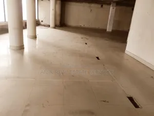 বাণিজ্যিক ৪৫০০ বর্গফুট অফিস স্পেস ভাড়ার জন্য গুলশান ২