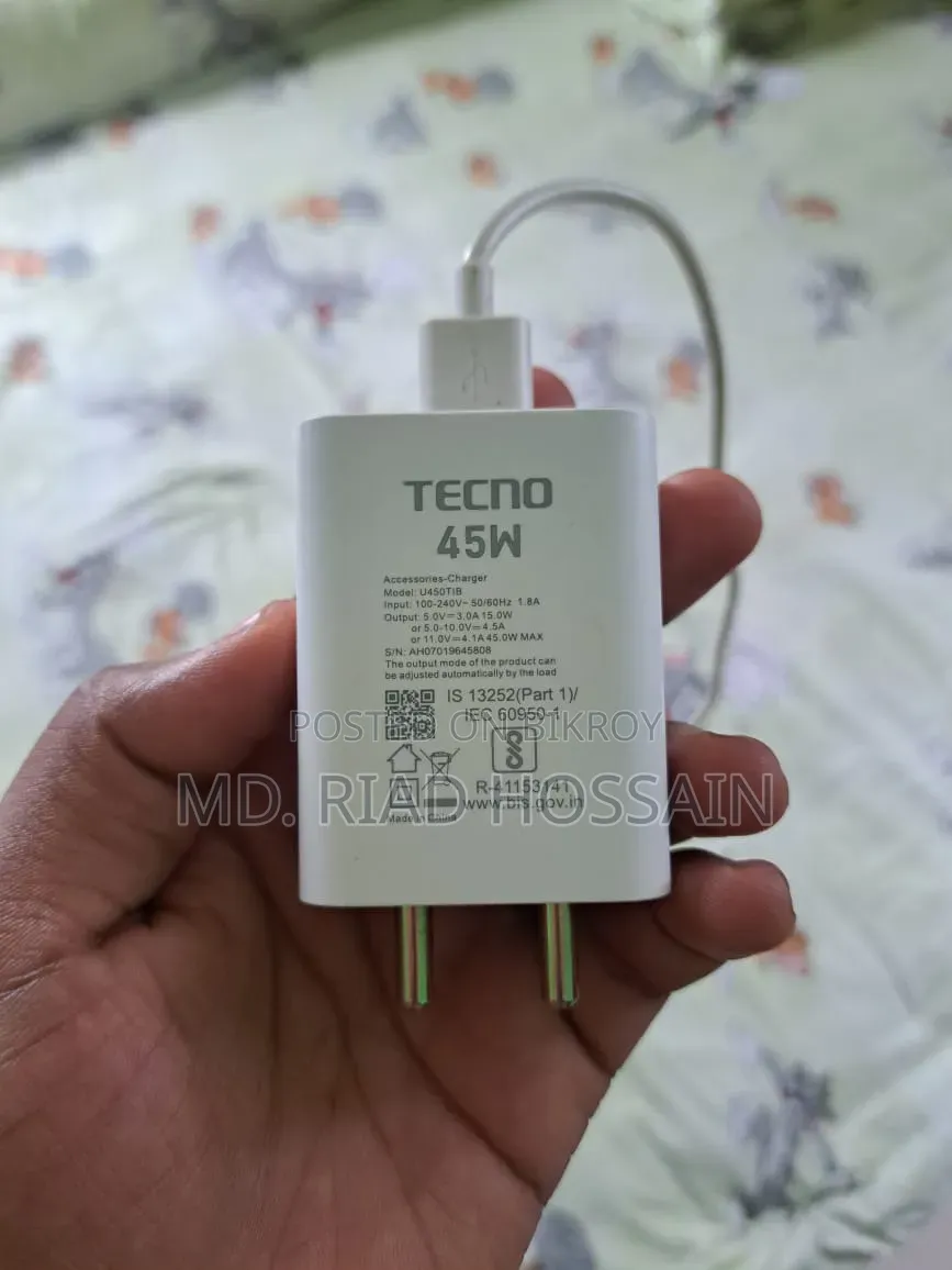 টেকনো পোভা স্লিম ৫জি ২৫৬ জিবি সাদা