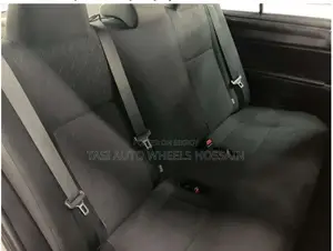 টয়োটা অ্যাক্সিও ২০২১ সিলভার