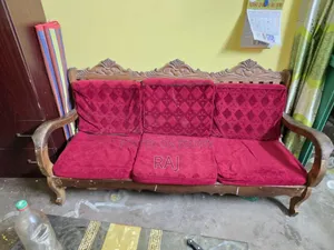 সোফা সেট ৩+১+১