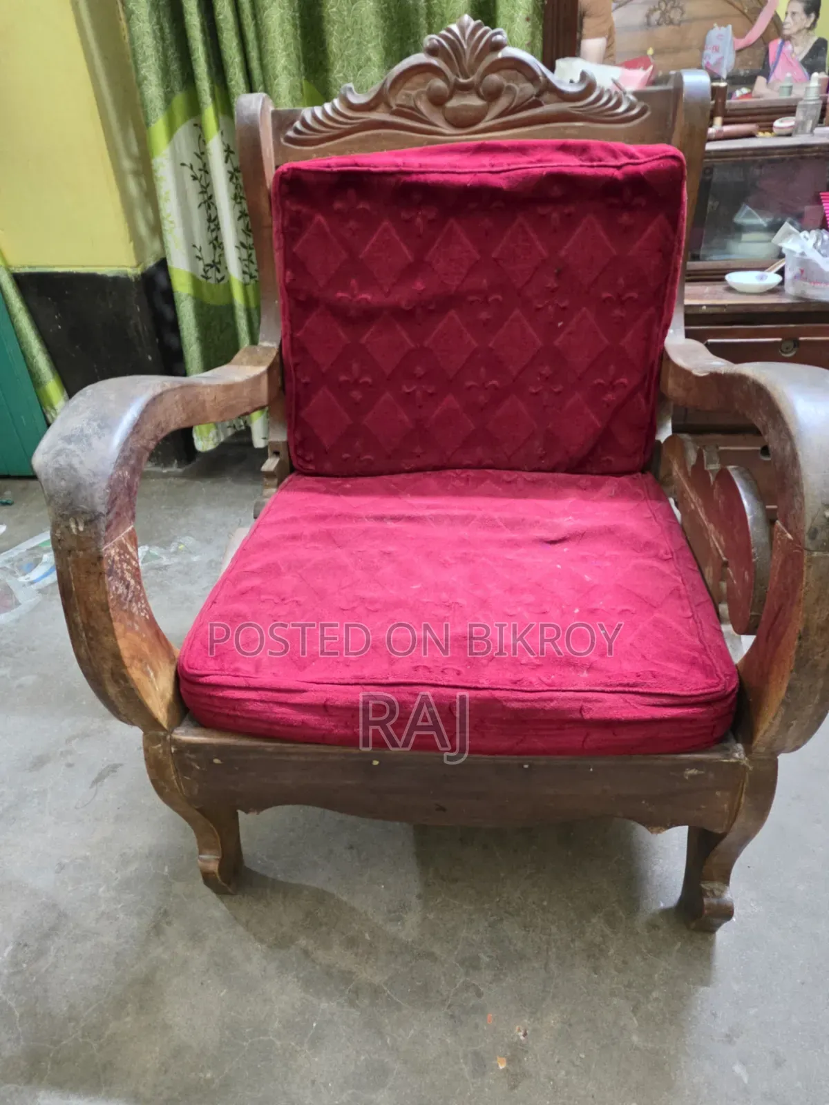 সোফা সেট ৩+১+১