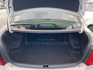 টয়োটা এক্সিও ২০২১ হোয়াইট