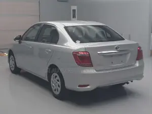 Toyota Axio 2021 Silver