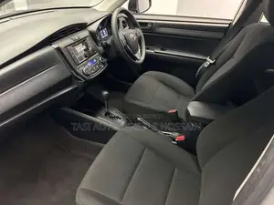 Toyota Axio 2021 Silver