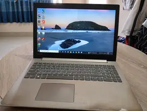 Lenovo IdeaPad 300 4GB RAM Intel Core i3 1TB HDD Laptop