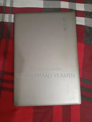 Lenovo IdeaPad 300 4GB RAM Intel Core i3 1TB HDD Laptop