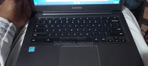New Laptop Samsung Chromebook XE310 4GB SSD 16 GB