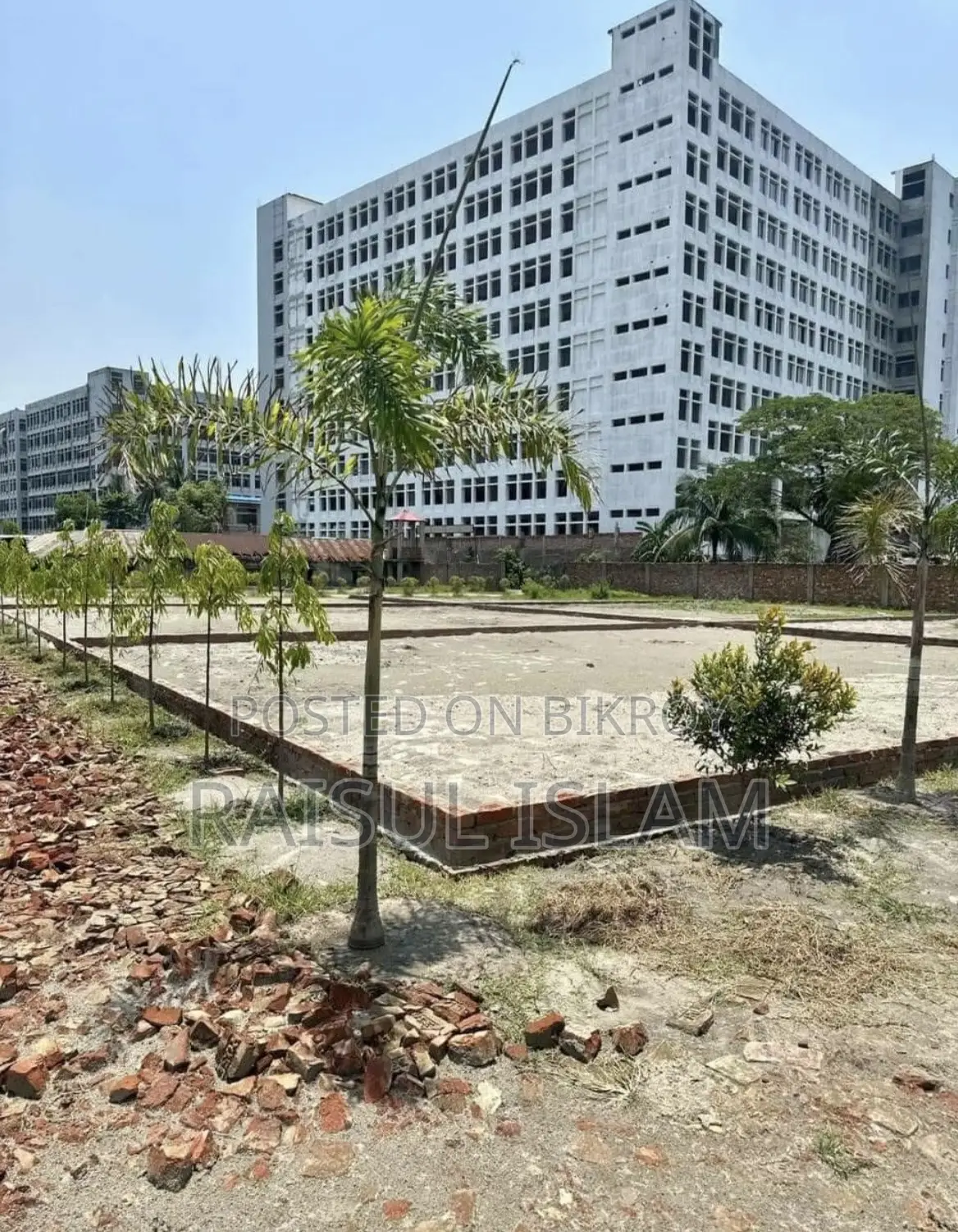 জলসিঁড়ির নিকটে বিক্রয়ের জন্য প্লট