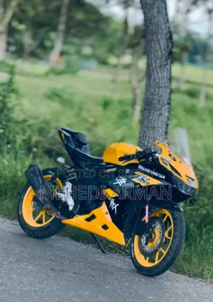 Suzuki GSX-R150 2021 Yellow
