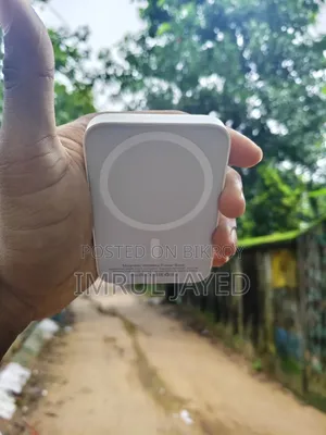 Magnetic Wireless Power Bank