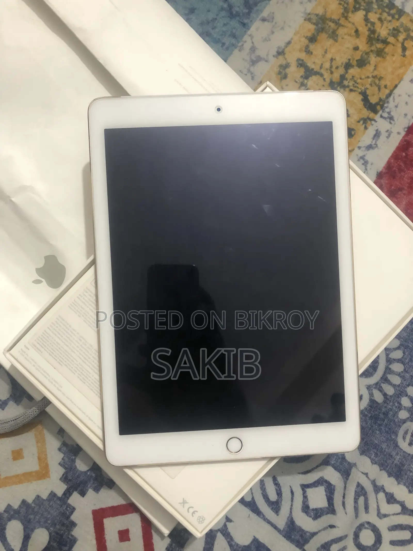 অ্যাপল ৬৪ জিবি গোল্ড