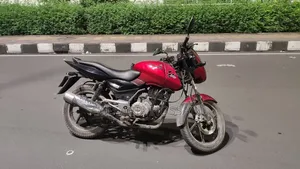 Bajaj Pulsar 150 2013 Red