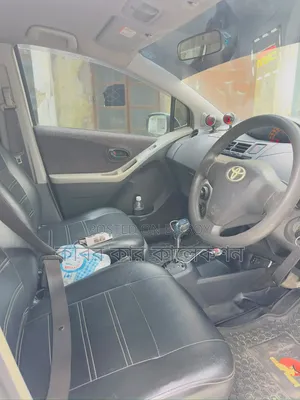 Toyota Vitz 2008 White