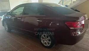 টয়োটা প্রিমিও ১.৫ এফডব্লিউডি ২০১০ মেরুন