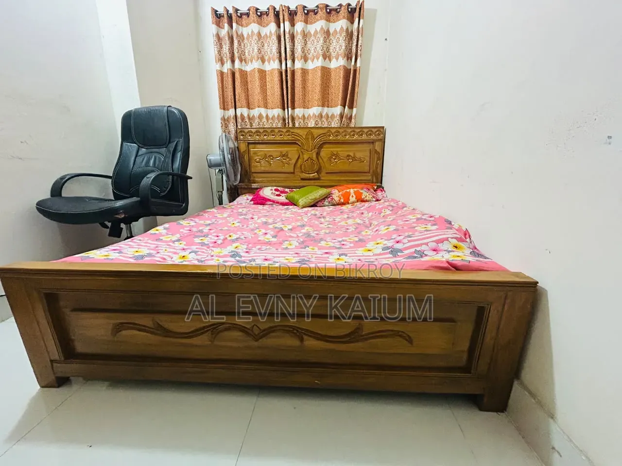 Fresh Condition Semi-Double Bed.