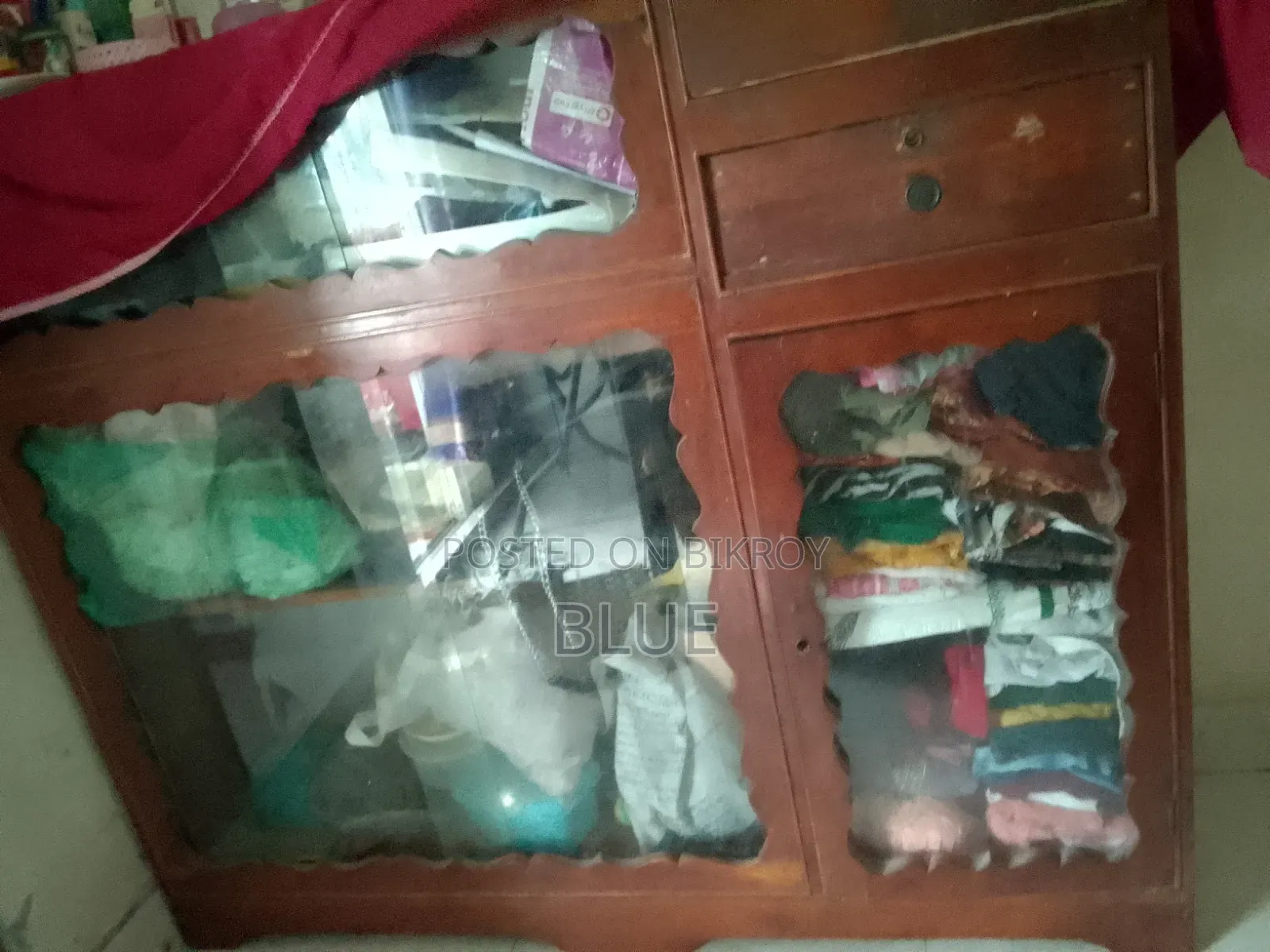 কাঠাল কাঠের শো কেস