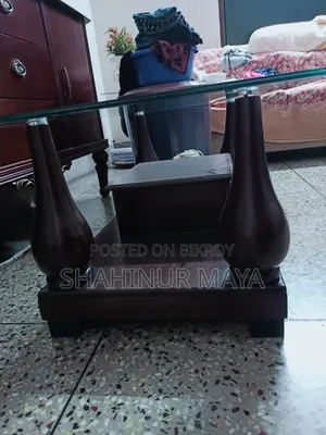 সেন্টার টেবিল