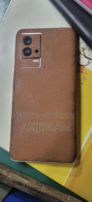 iQOO 128 GB