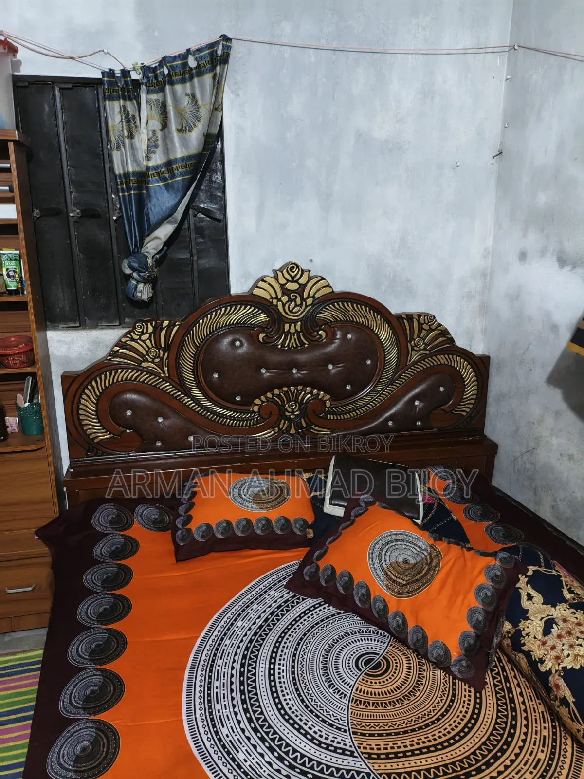 নতুন খাট কিনবো তাই এটি সেল করে দিব।।