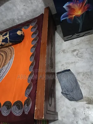 নতুন খাট কিনবো তাই এটি সেল করে দিব।।