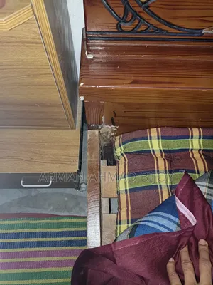 নতুন খাট কিনবো তাই এটি সেল করে দিব।।