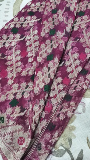 শাড়ি বিক্রির জন্য