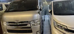 Toyota GranAce G 2021 Silver