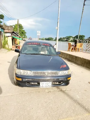 টয়োটা করোলা ১৯৯২ নীল