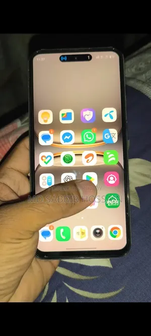 টেকনো স্পার্ক ৪০ ১২৮ জিবি হোয়াইট