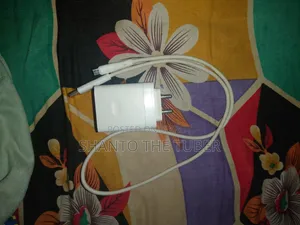 Realme 11pro Plus 100w SuperVOOC Charger