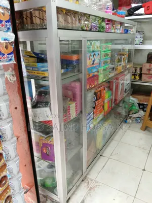 Showcase and Rack