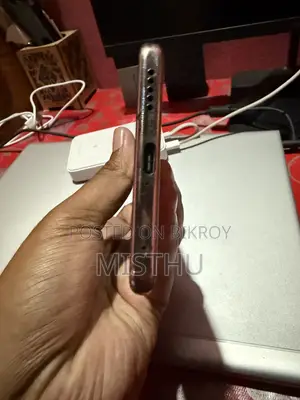 ভিভো এস১৬ প্রো ২৫৬ জিবি গোল্ড