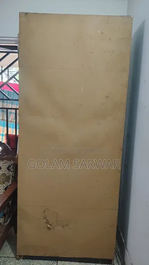 বুকশেলফ/কেবিনেট