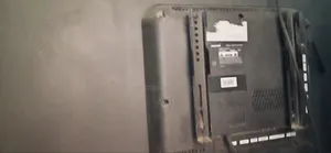 Walton 43"